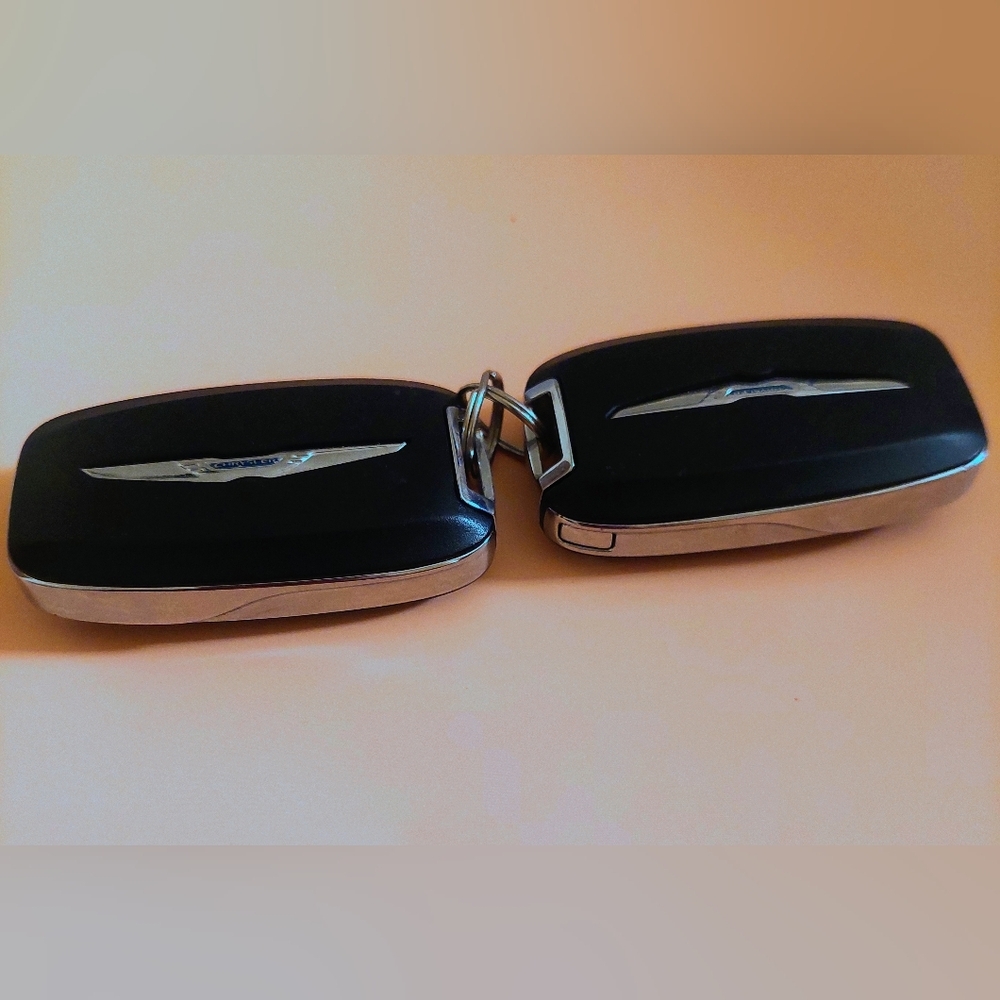 Car Key Fob Set Black and Silver - Picture 2 of 5
